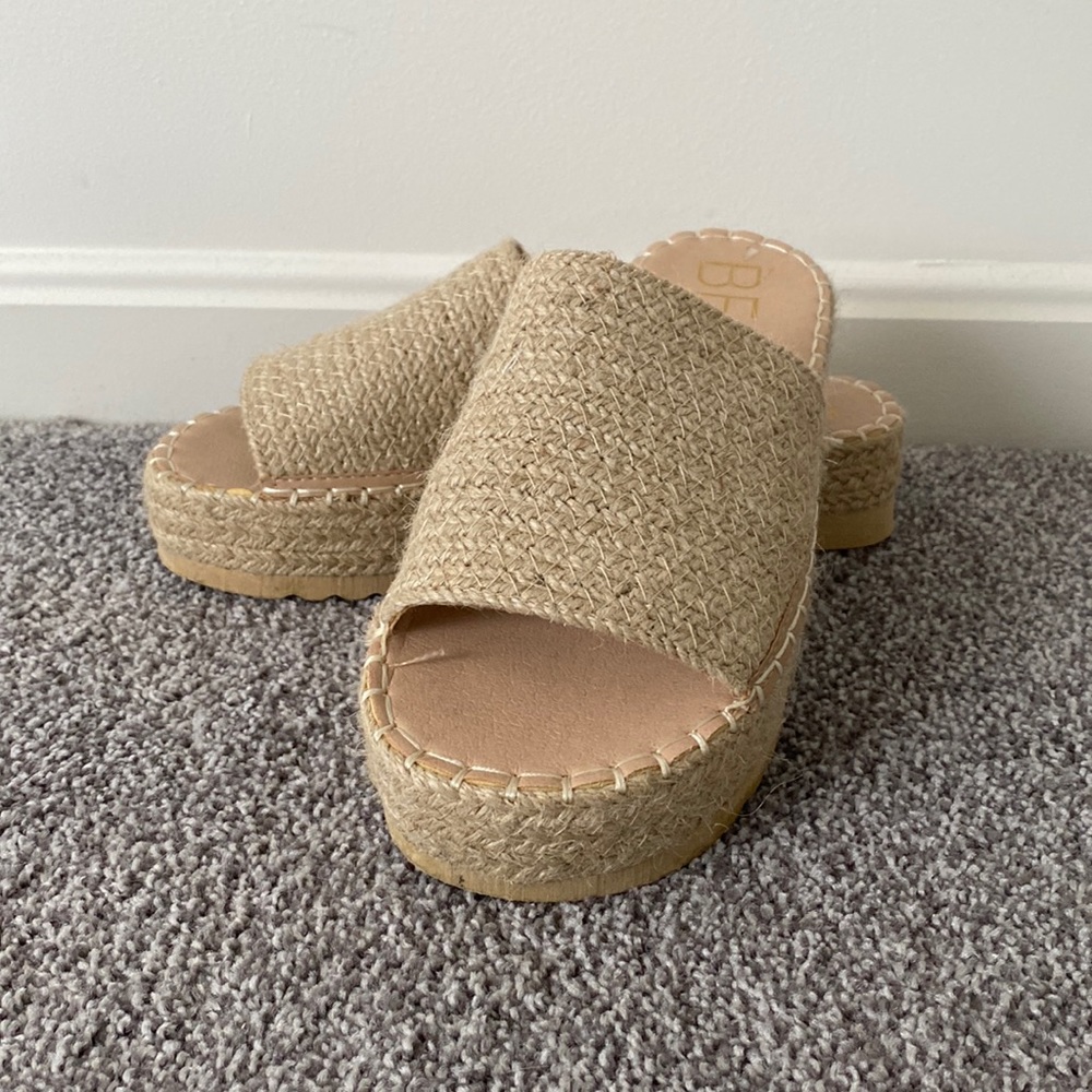 Beach by Matisse platform sandals